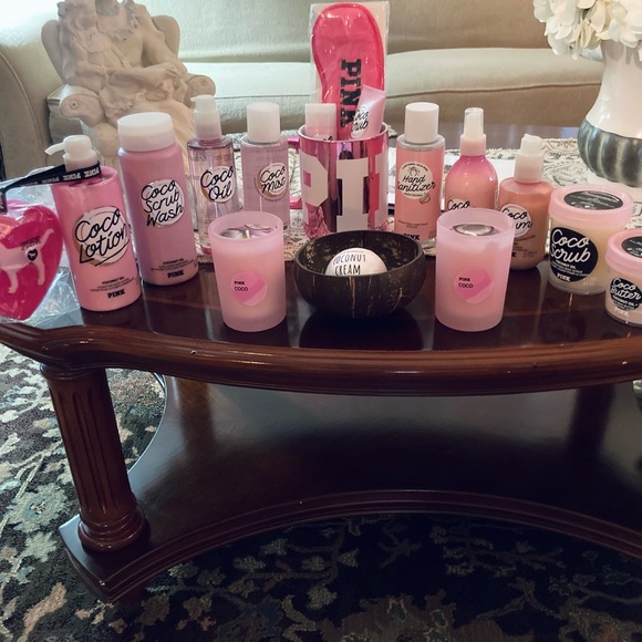 *****SOLD******VS PINK Ultimate Coco Bath & Body Bundle NWT - Picture 5 of 5